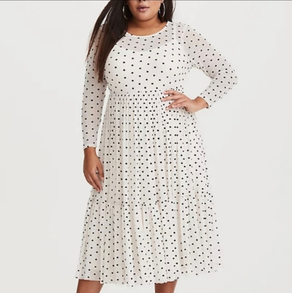 torrid Dresses & Skirts - Worn 1x Torrid Ivory Polka Dot Mesh Tiered Ruffle Midi Dress